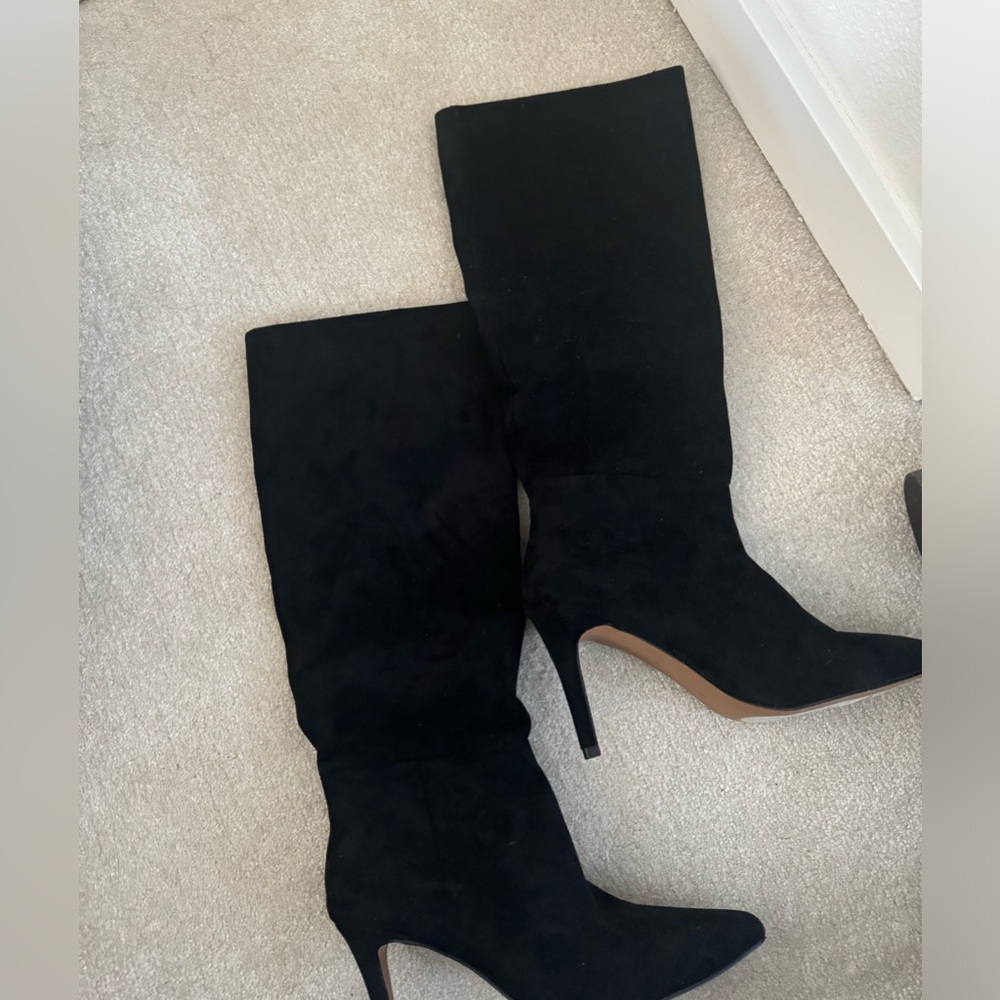 Black suede boots brand new